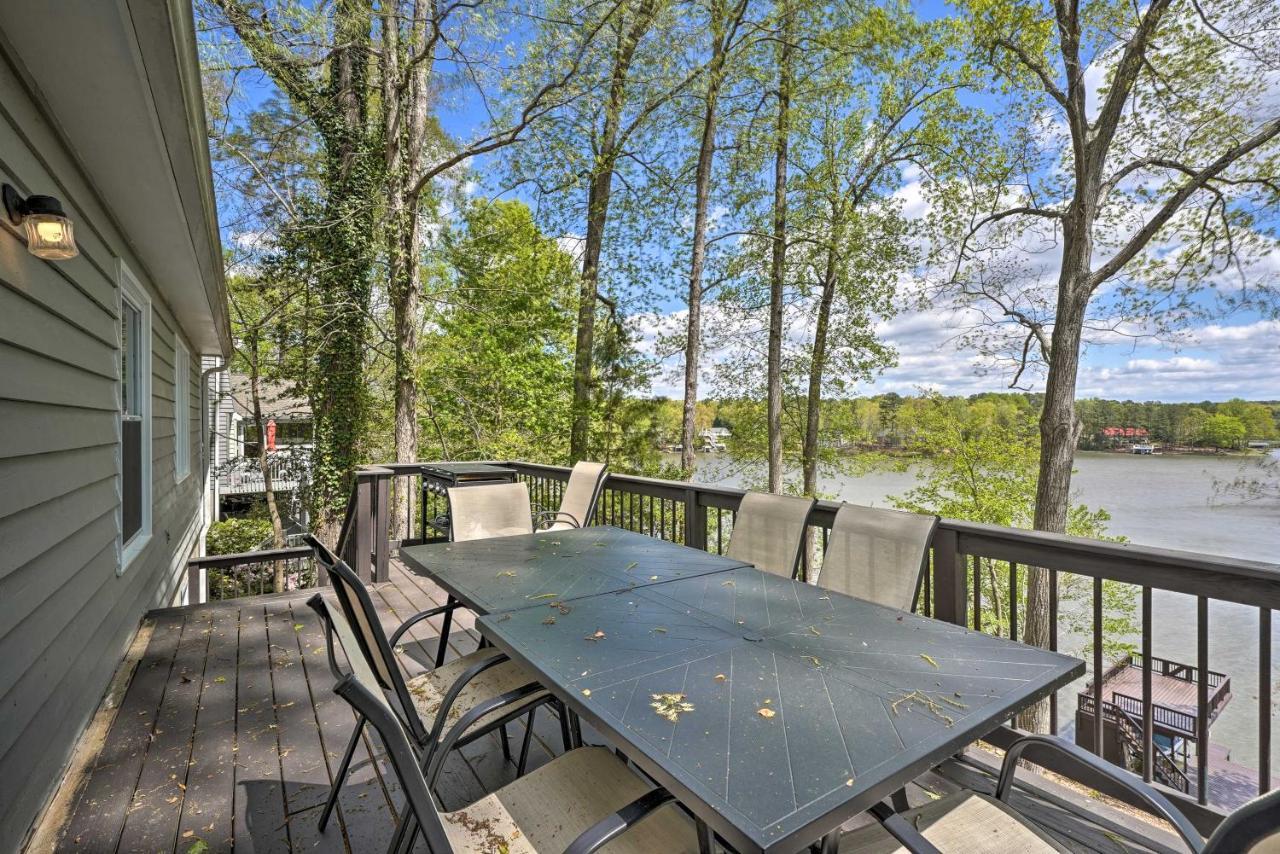 Waterfront Cottage With Boat Dock And 3 Decks! Bracey Dış mekan fotoğraf